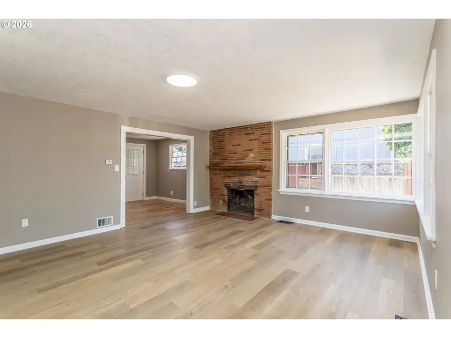 2607 E 26th St, Vancouver, WA 98661 - #2