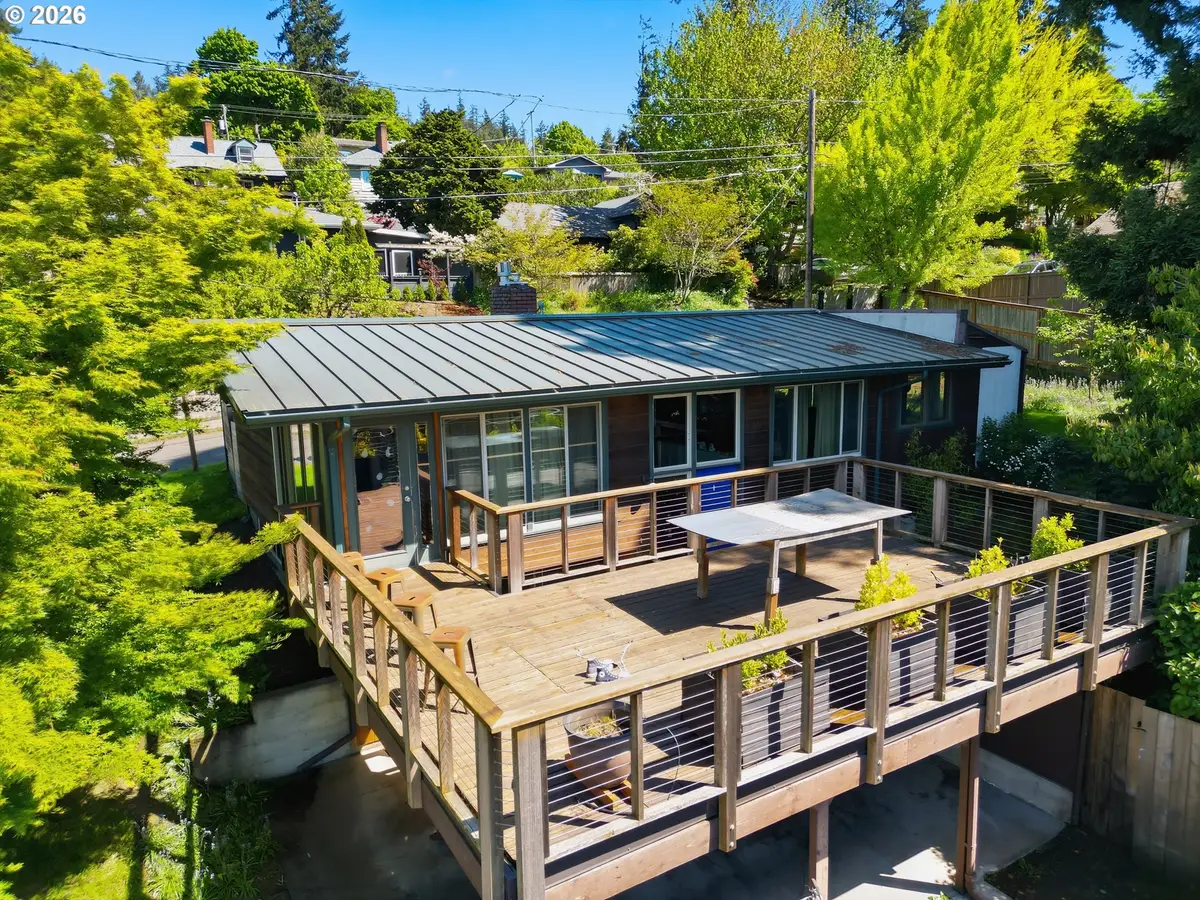 1750 E 26th Ave, Eugene, OR 97403 - #1