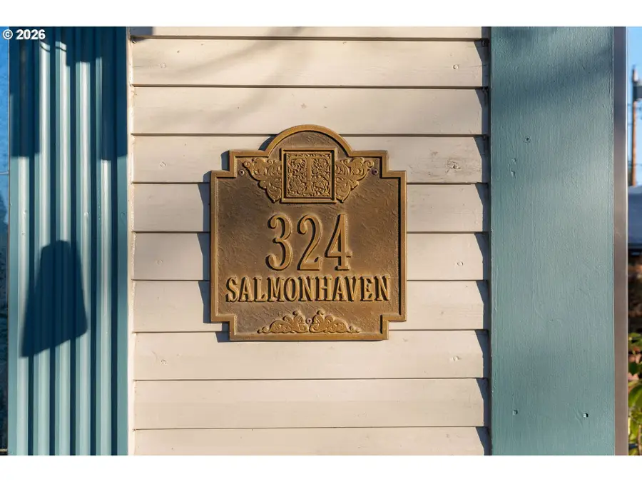 324 NE Hood St, White Salmon, WA 98672 - #2