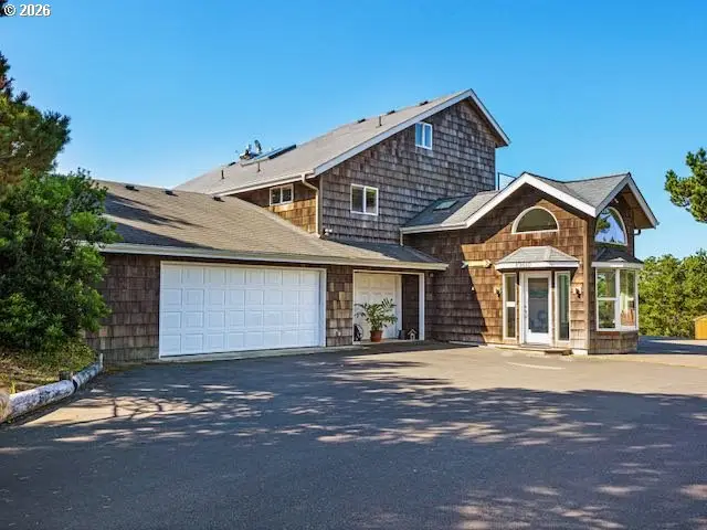 89610 Sea Breeze Dr, Warrenton, OR 97146 - #1