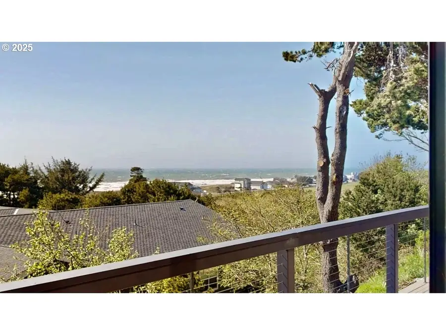 30408 Sawyer Way, Gold Beach, OR 97444 - #2