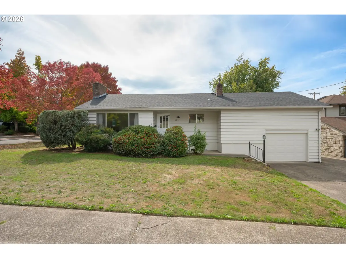 1090 E 28th Ave, Eugene, OR 97405 - #1