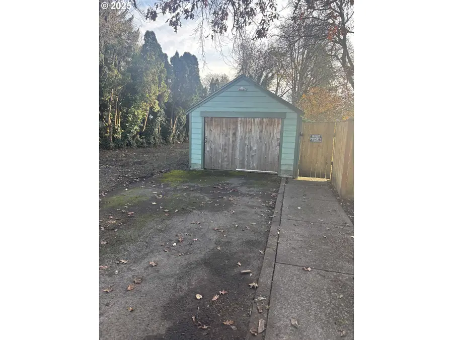 4950 Barger Dr, Eugene, OR 97402 - Image #3