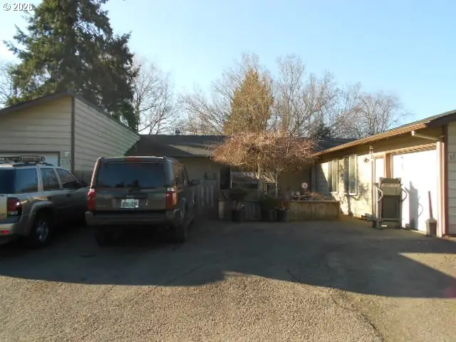 1833 NE Barberry Dr, Hillsboro, OR 97124 - Image #1