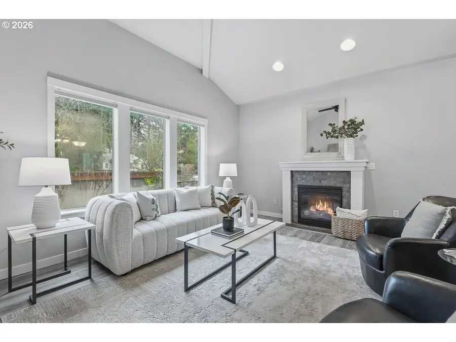 7704 SW Cresmoor Dr, Beaverton, OR 97008 - #3