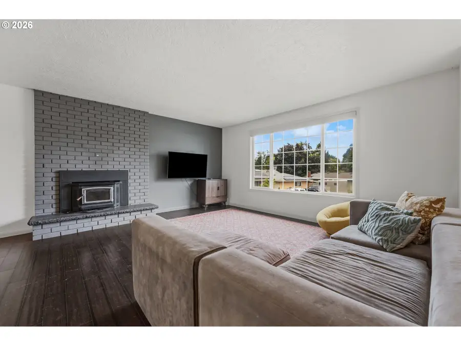 1187 Netzel St, Oregon City, OR 97045 - #3