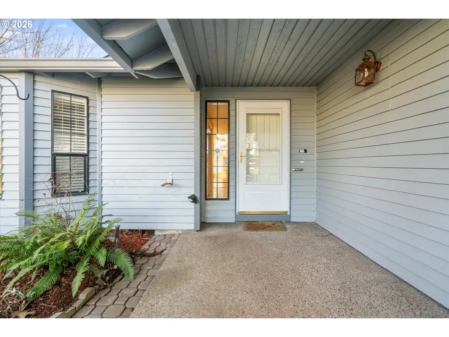 684 NE Terry Ct, Hillsboro, OR 97124 - Image #3