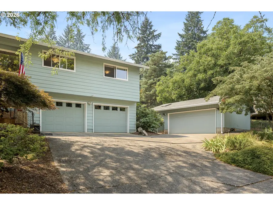 192 NW Canyon Dr, Dundee, OR 97115 - #2