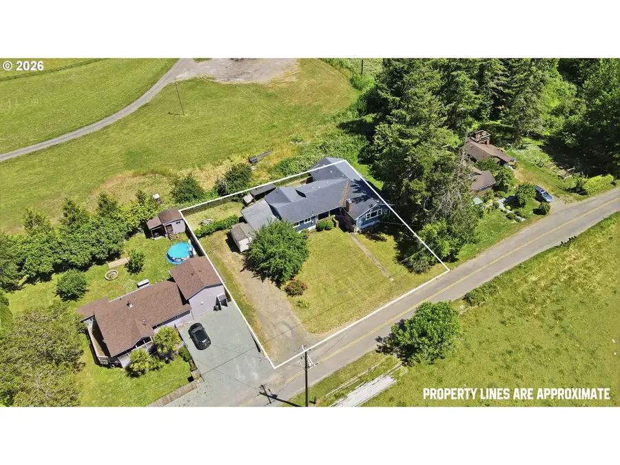 393 Reedsford Rd, Myrtle Point, OR 97458 - #2