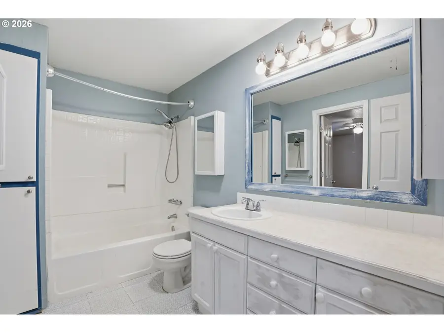 2400 SE Hayward Way, Milwaukie, OR 97267 - #3