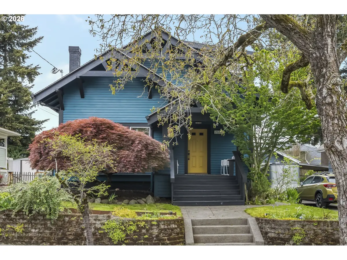 7027 N Moore Ave, Portland, OR 97217 - #1