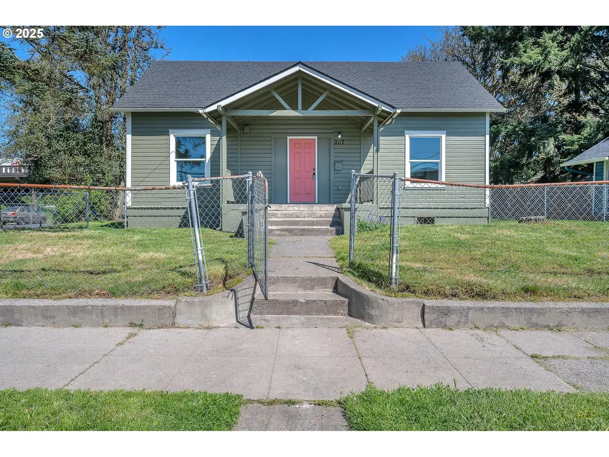 205 Grant St, Kelso, WA 98626 - Image #1