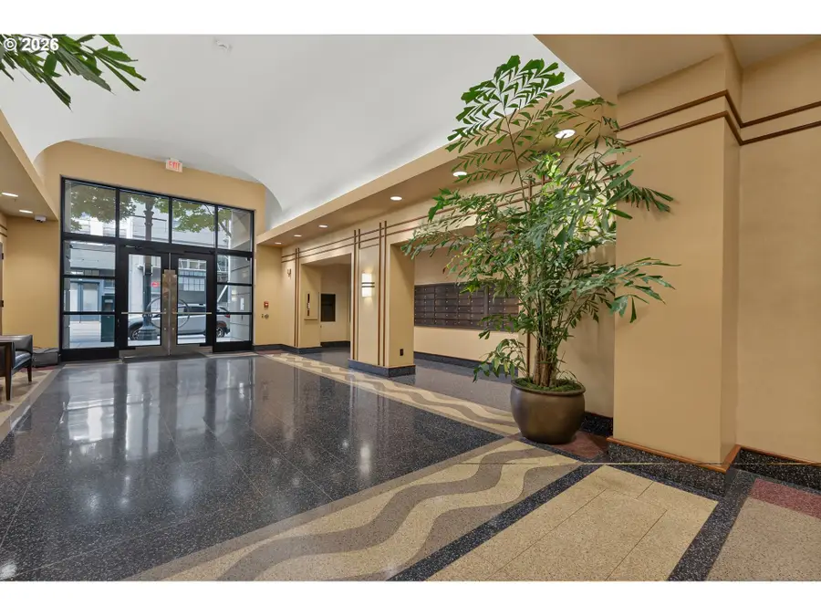 420 NW 11th Ave #615, Portland, OR 97209 - #3