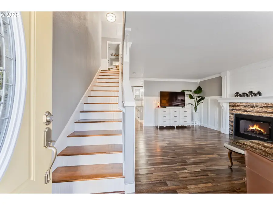 17948 SW Robert Ln, Beaverton, OR 97078 - #3