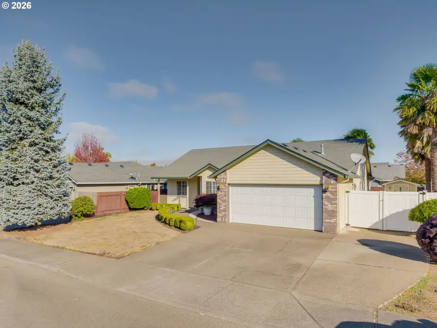 255 Taurus St, Molalla, OR 97038 - #3