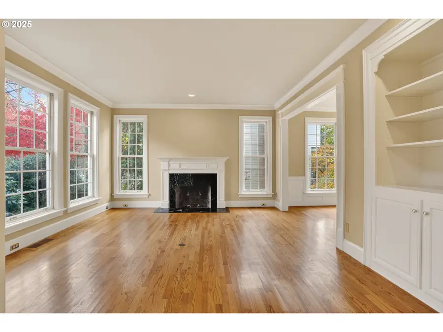 1517 NW Morgan Ln, Portland, OR 97229 - Image #3