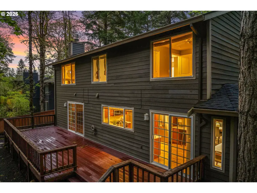 18679 Indian Creek Dr, Lake Oswego, OR 97035 - #3