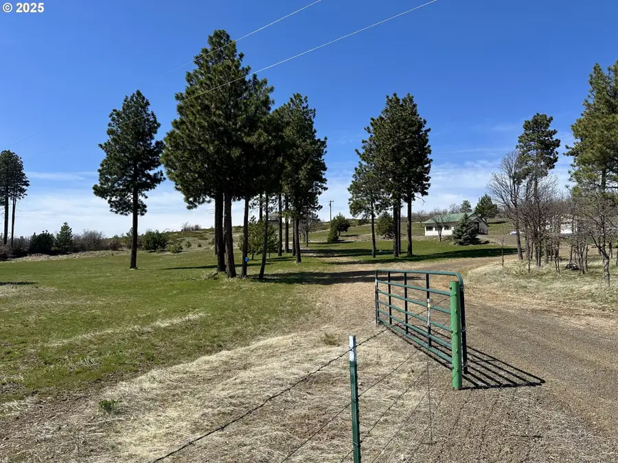 3021 Bickleton Hwy, Bickleton, WA 99322 - #2