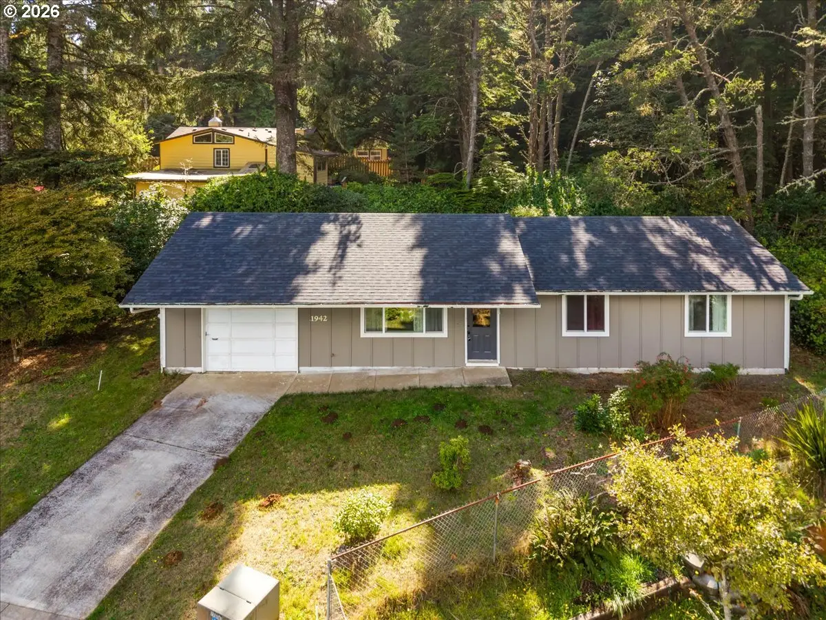 1942 SW Galley Ct, Lincoln City, OR 97367 - #1