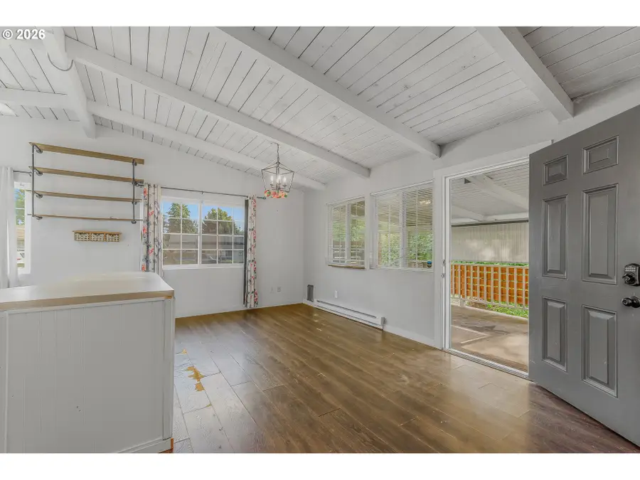 147 Mountain View Dr, Longview, WA 98632 - #3