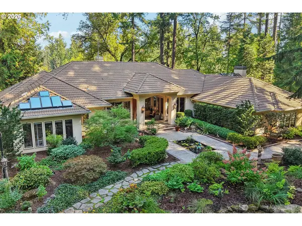 15555 S Clackamas River Dr, OregonCity, OR 97045