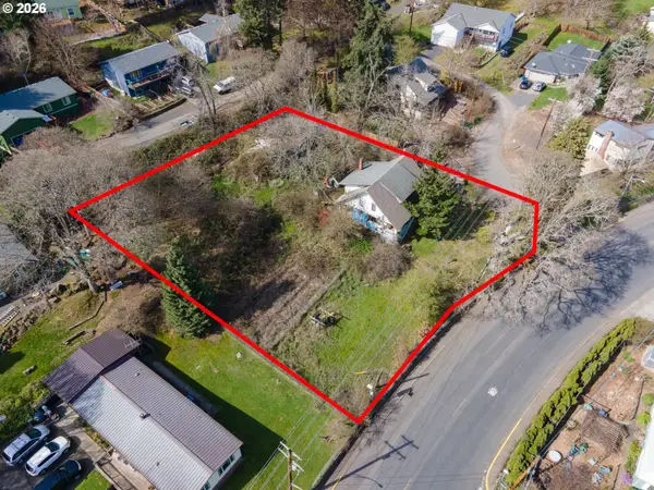 744 N Main Ave, WhiteSalmon, WA 98672