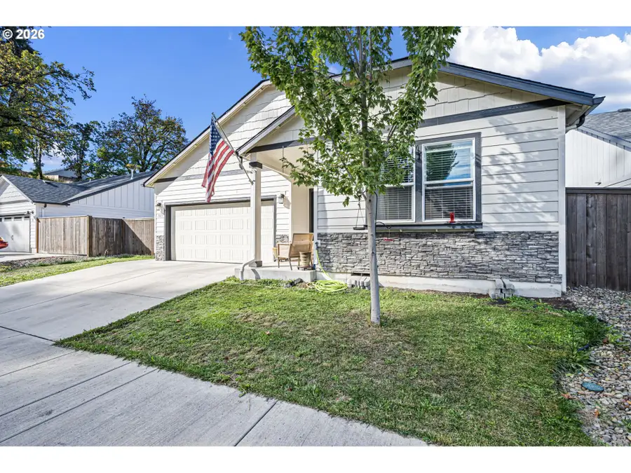 763 S 53rd Pl, Springfield, OR 97478 - #3