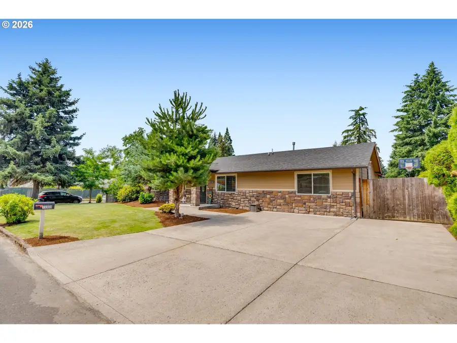 15969 SE Lark Ave, Milwaukie, OR 97267 - #3