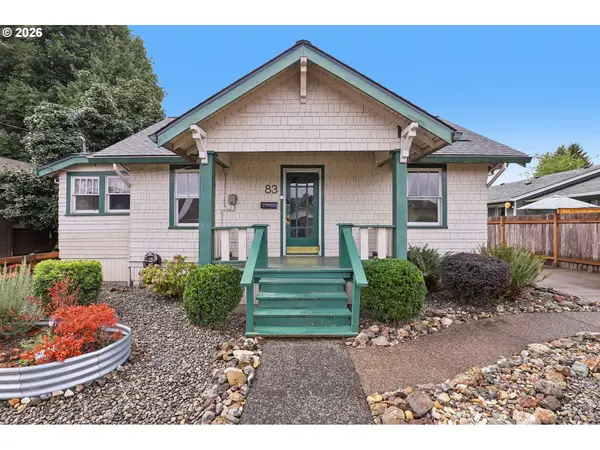 83 S 22nd St, StHelens, OR 97051