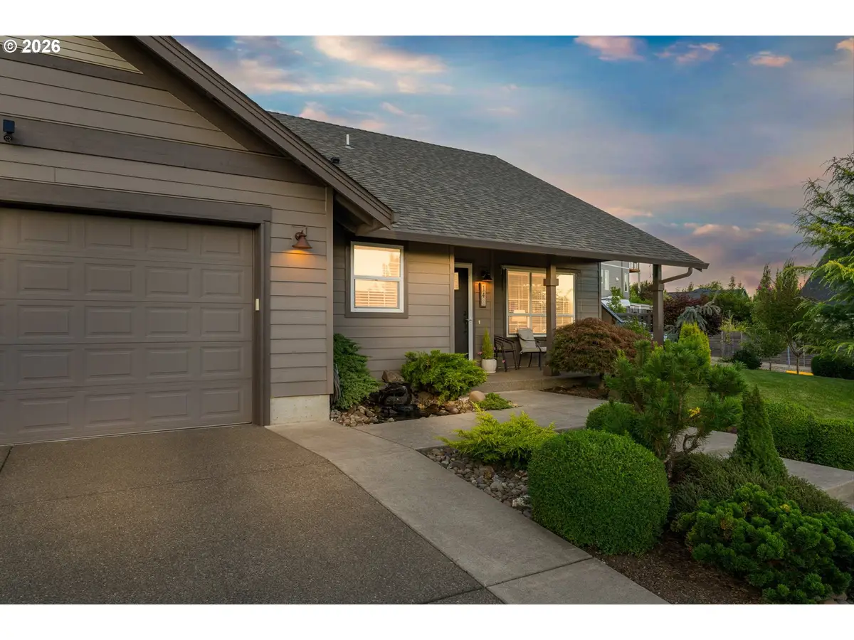 142 NW Canyon Creek Dr, McMinnville, OR 97128 - #1