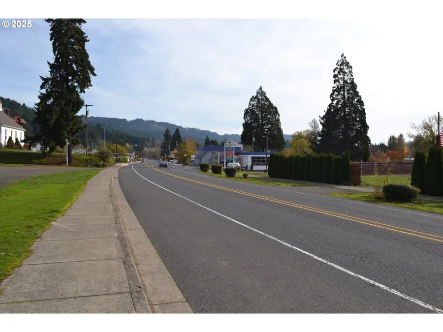 14970 State Highway 38, Elkton, OR 97436 - Image #3