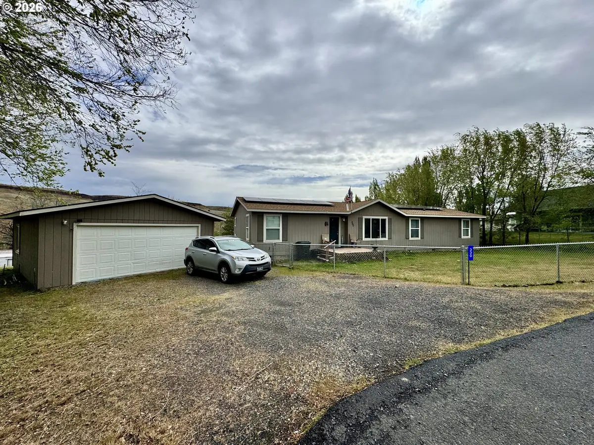 330 Krameria Ct, Arlington, OR 97812 - #1