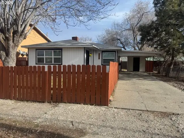 2330 9th St, Baker City, OR 97814 - #1