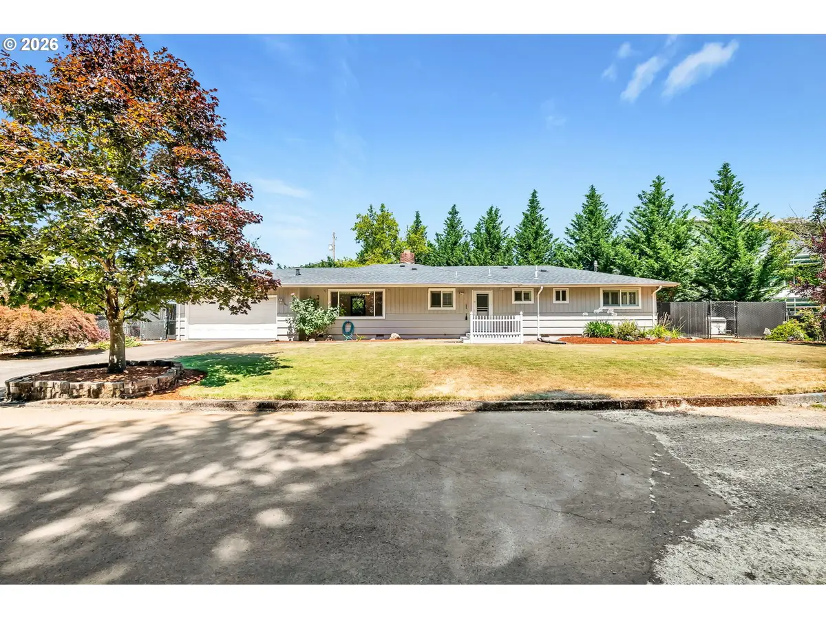 681 Hatton Ave, Eugene, OR 97404 - #1