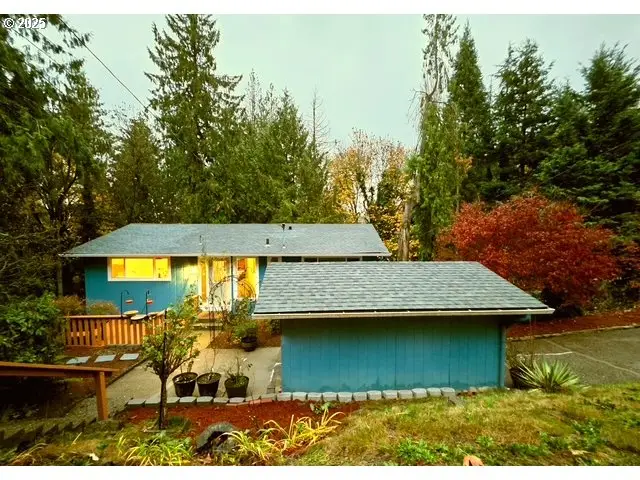 12147 SE Henderson Dr, Portland, OR 97266 - Image #2