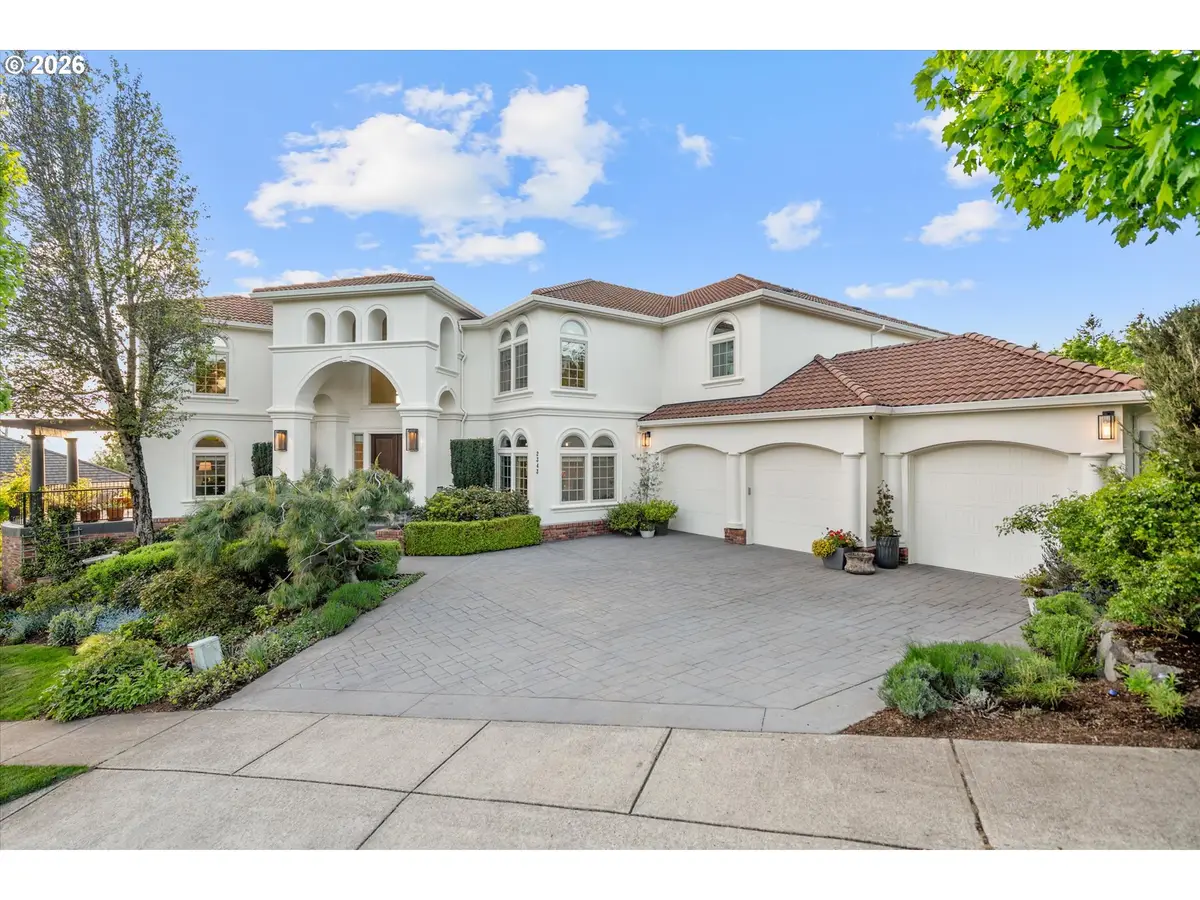 2343 NW Pinnacle Dr, Portland, OR 97229 - #1