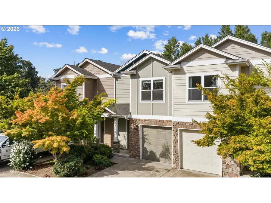 211 Silver St #2i, Silverton, OR 97381 - #2