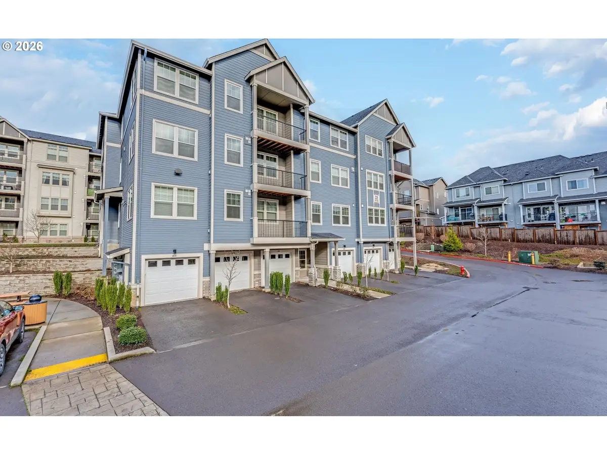 17149 SW Snowdale St #103, Beaverton, OR 97007 - #1