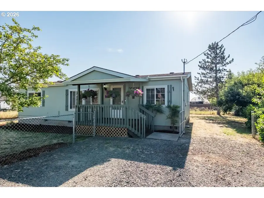 6647 Quarry Rd, Silverton, OR 97381 - #3