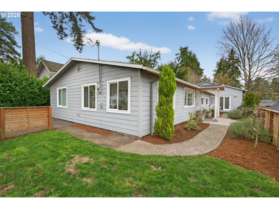 3739 SW Pomona St, Portland, OR 97219 - #3