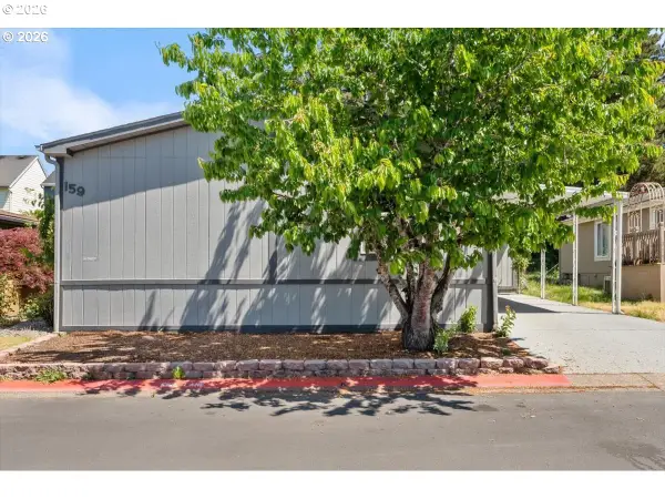 8300 NE Quatama St #159, Hillsboro, OR 97006