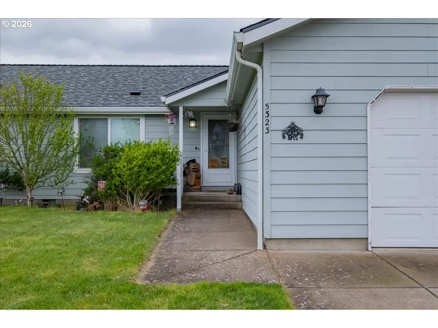 5323 Olympic Cir, Eugene, OR 97402 - #3