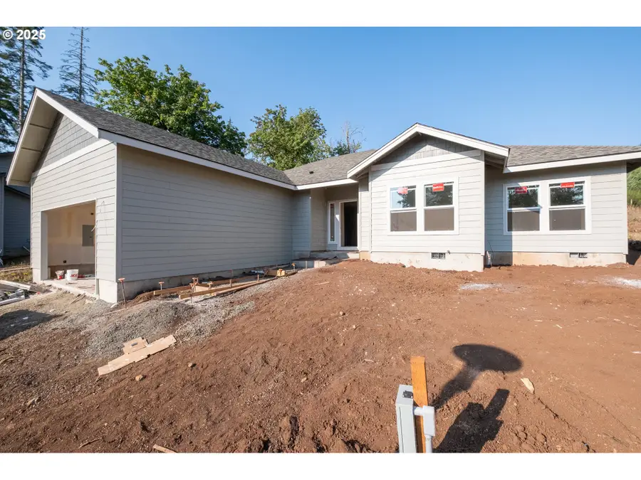 1492 Strawberry, Sweet Home, OR 97386 - Image #2