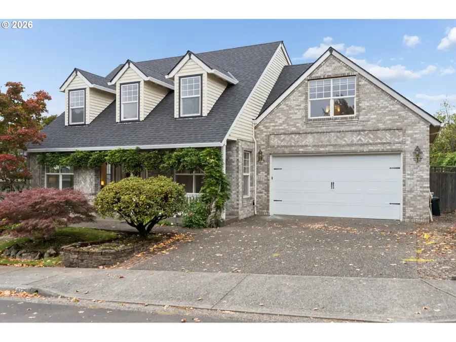 9739 NW Maring Dr, Portland, OR 97229 - #2