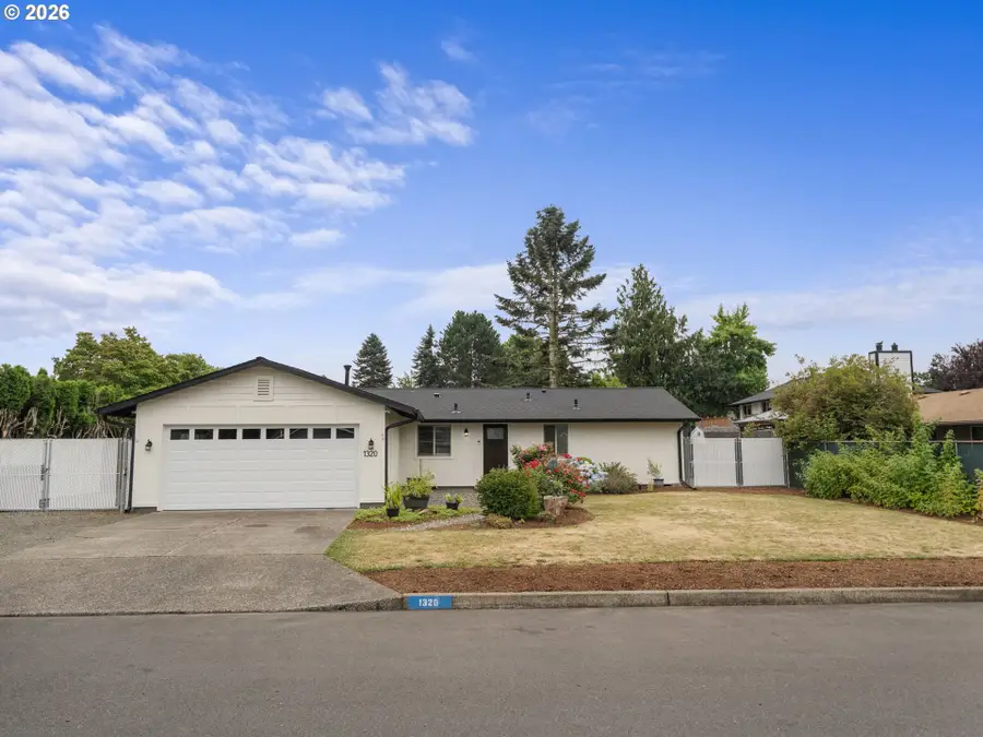 1320 NE 17th St, Gresham, OR 97030 - #2