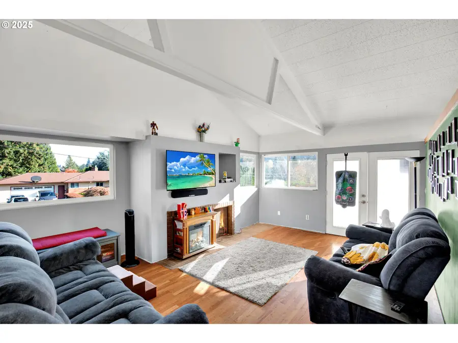 275 SW Towle Ave, Gresham, OR 97080 - Image #3