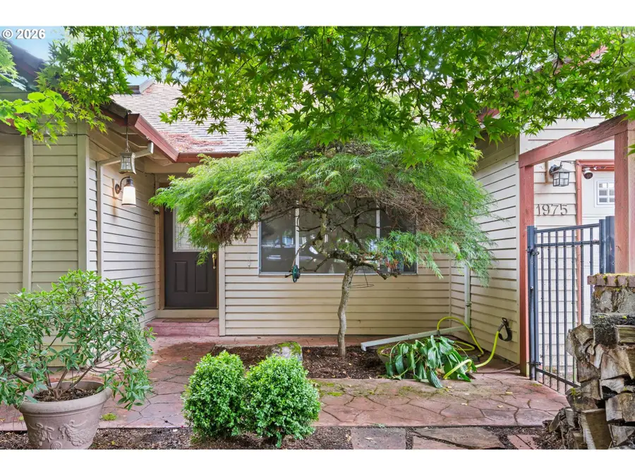 1975 NE 2nd Pl, Hillsboro, OR 97124 - #3