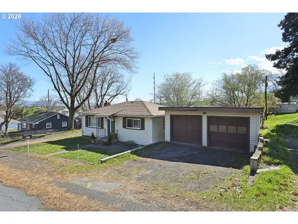 1214 Walnut St, TheDalles, OR 97058