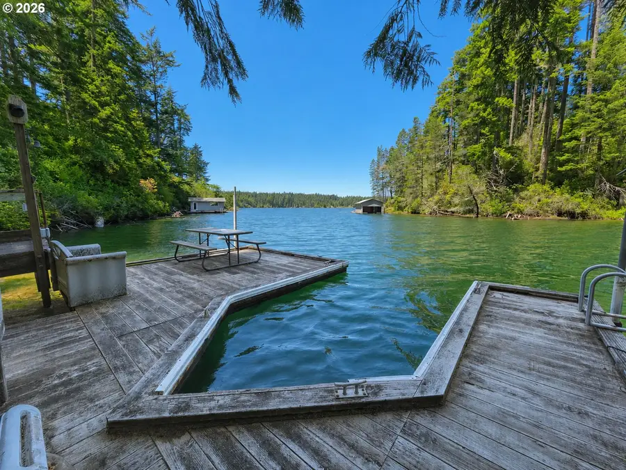 5323 Leavitt Lp., Florence, OR 97439 - #3