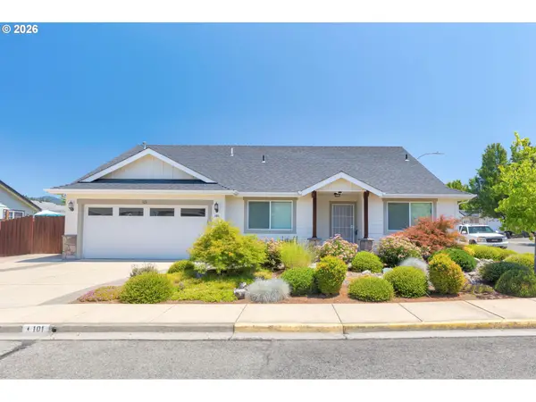 101 SE Yorktown Dr, GrantsPass, OR 97527